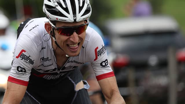 Mollema zakt na valpartij naar tiende plek in klassement Tour de France