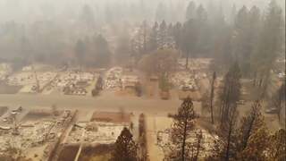 Dronebeelden tonen door brand verwoeste stad in Californië