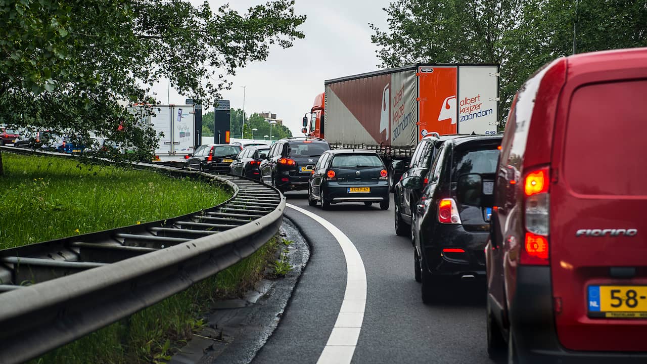 Waar staan de meeste files en hoe moeten die worden opgelost? NU Het laatste nieuws het