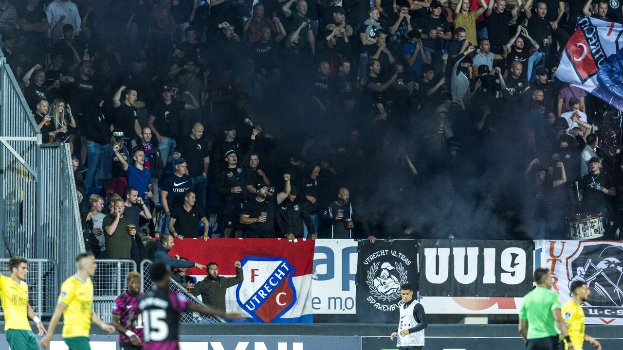 Utrecht Hooligans Misdragen Zich Opnieuw Vuurwerk Naar Eigen Speler