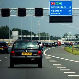 Rijkswaterstaat waarschuwt voor zware avondspits