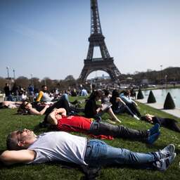 Parijs minder populair onder Nederlandse toeristen
