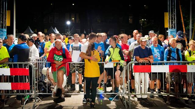 Livestream: Bekijk de tweede Vierdaagsedag door de ogen van de wandelaars
