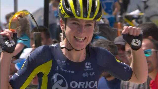 Van Vleuten wint op Izoard eerste etappe La Course