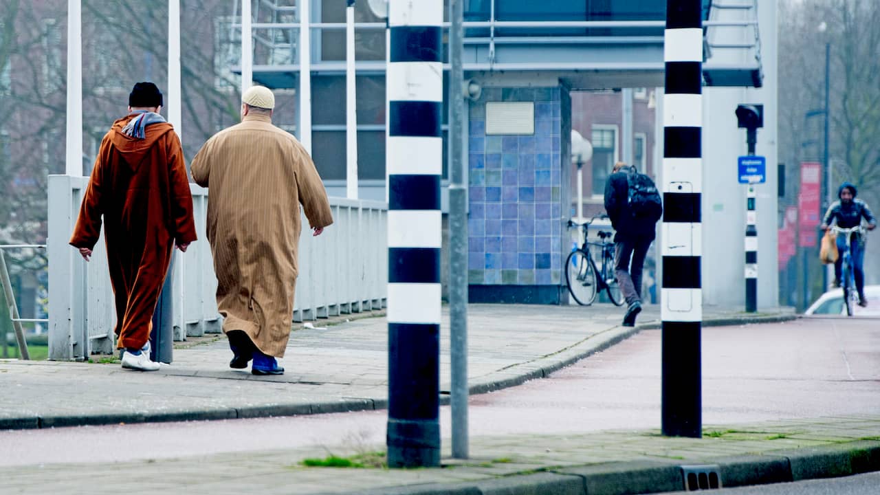 'Moslims voelen zich geen deel van Nederland'