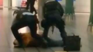 Man aangehouden op Schiphol na dreigen met mes