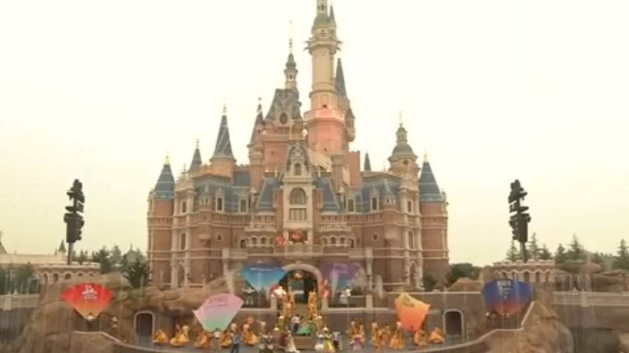Disneyland Shanghai feestelijk geopend