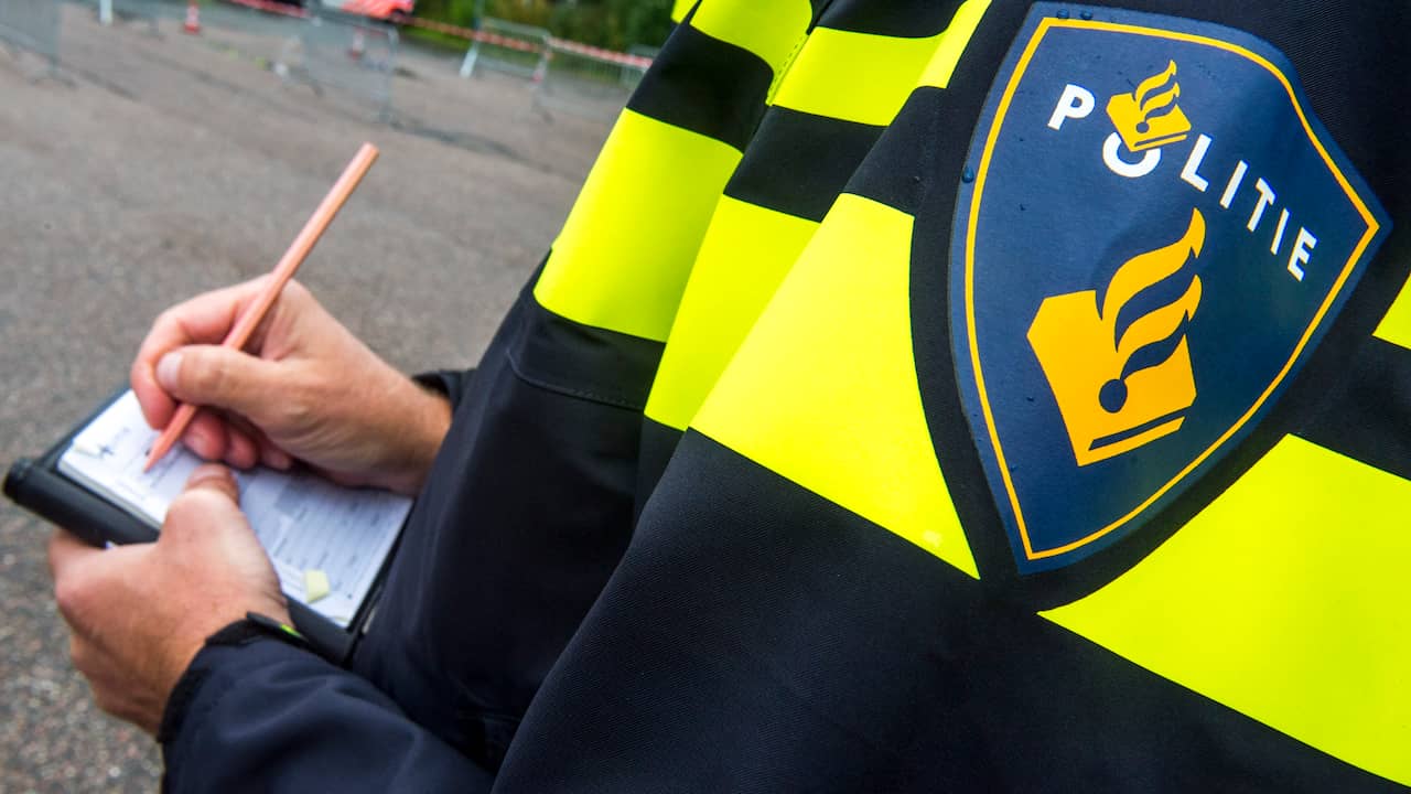 Politie Houdt Verkeerscontrole In Enschede Meerdere Processen Verbaal