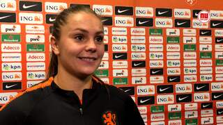 Lieke Martens: 'Champagneflessen gaan nog niet open'