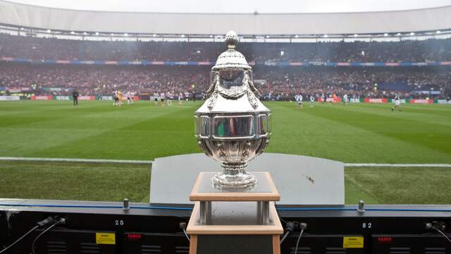 'Benson en Fernandez krijgen het op hun heupen tegen Ajax'