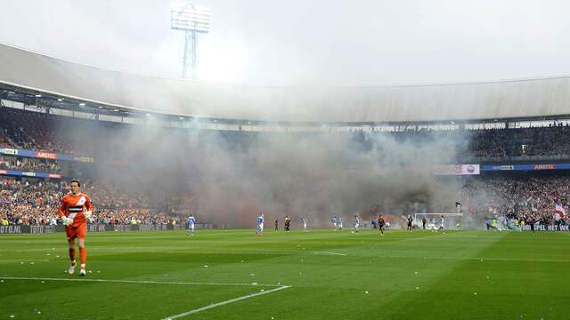 Ajax nog drie jaar zonder fans naar Feyenoord