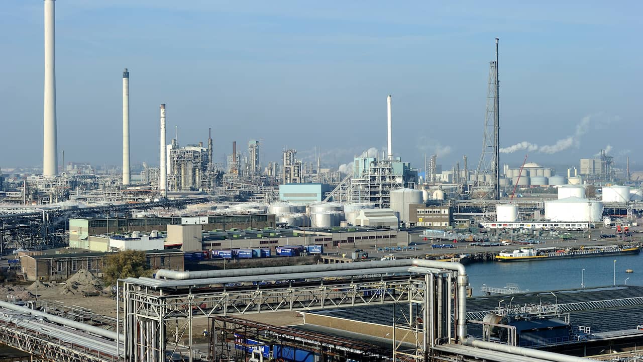 Shell investeert in raffinaderij Pernis NU Het laatste nieuws het