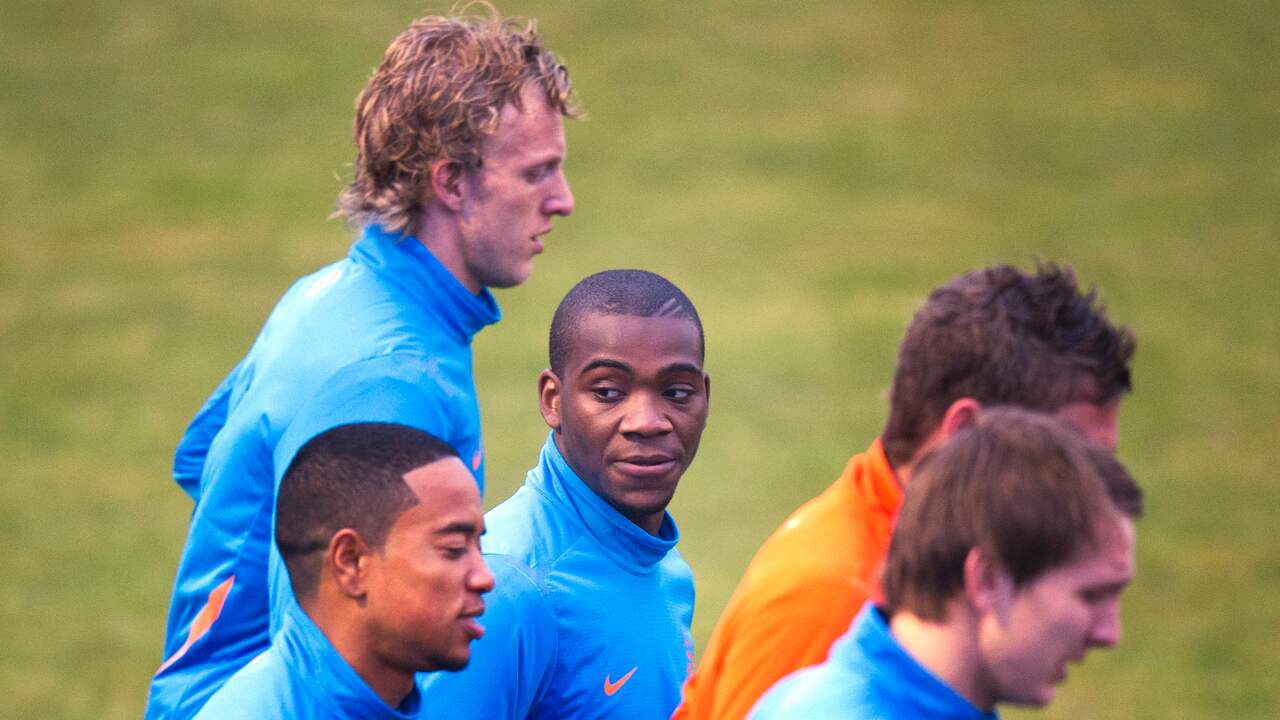 emanuelson-en-maduro-vallen-af-bij-oranje.jpg