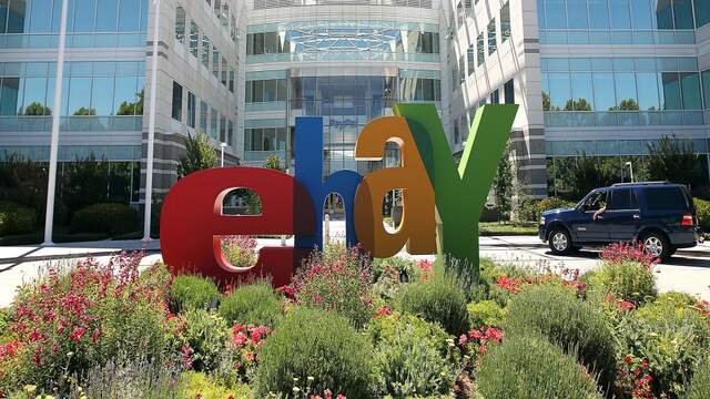eBay bouwt virtuele winkel in etalageruiten