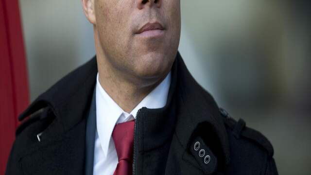 AZ-directeur Stewart: 'Verwacht binnen een week witte rook'