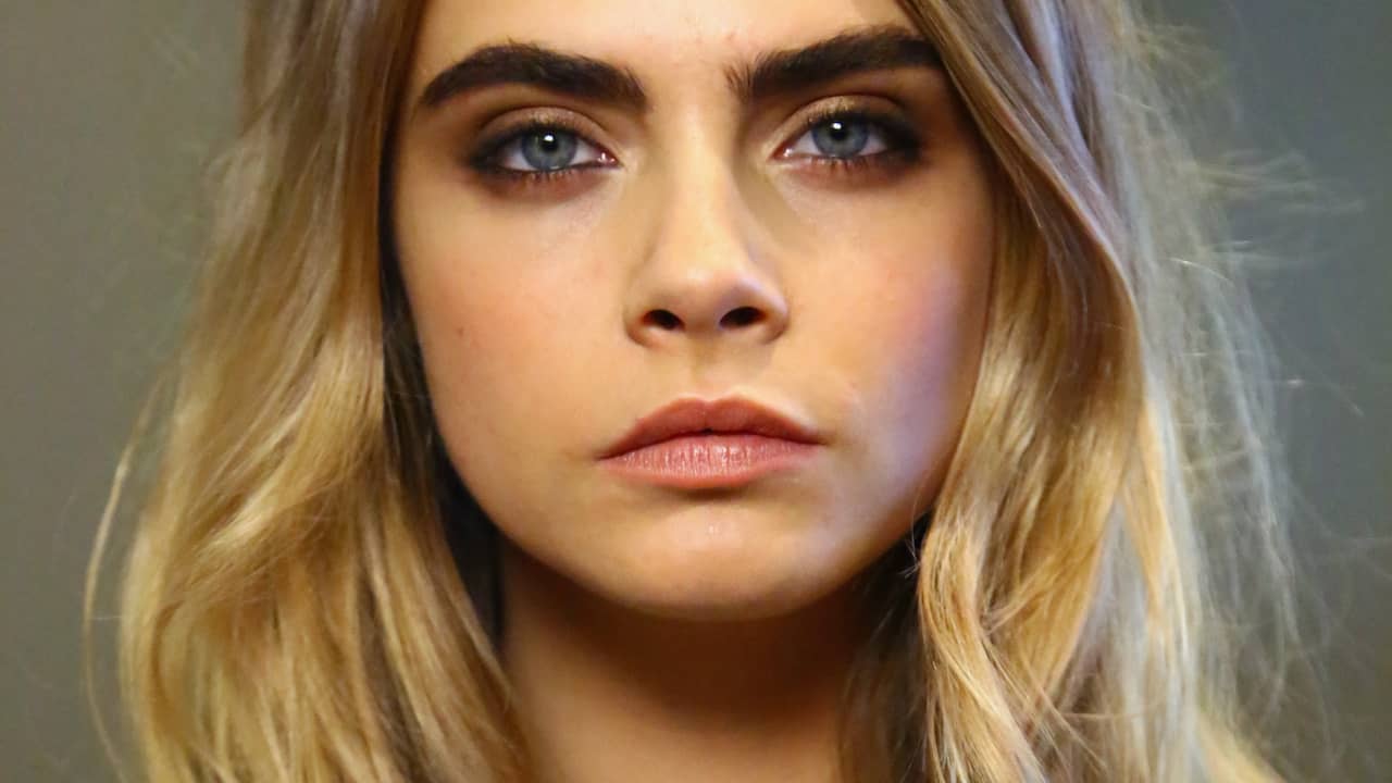 Cara Delevingne wordt redacteur bij modetijdschrift Love | NU - Het ...