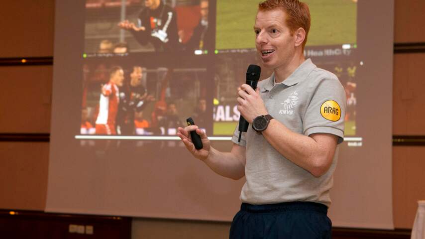 Oud Scheidsrechter Van Meenen Manager Jeugdopleiding Feyenoord Sport