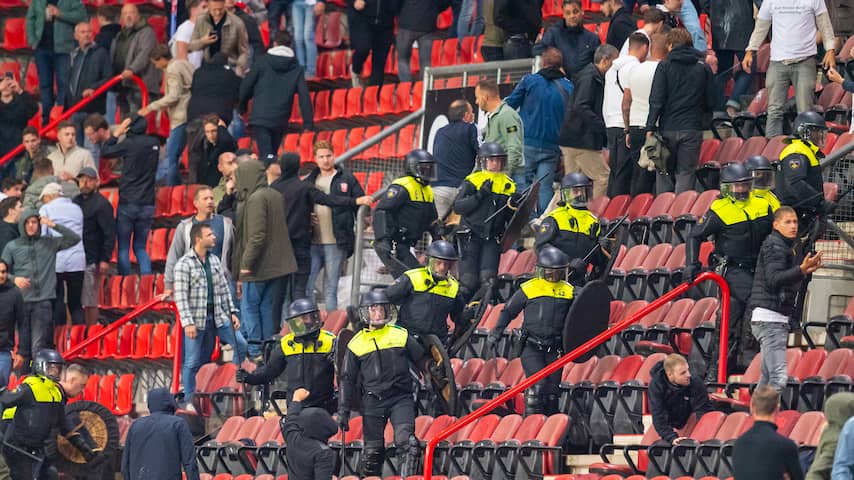 Om Eist Vijftien Keer Celstraf Voor Zware Rellen Bij Fc Twente Hammarby