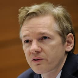 Equador vraagt Verenigd Koninkrijk om vrijgeleide voor Assange