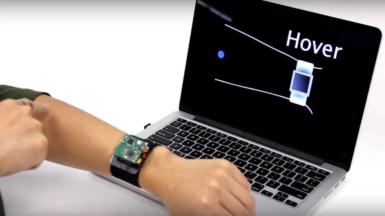 Arm te gebruiken als touchscreen voor smartwatch
