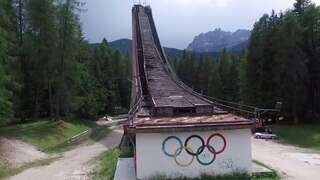 Drie Olympische winterparken die nu compleet verlaten zijn