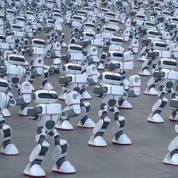 Video: Synchroon dansende robots verbreken wereldrecord