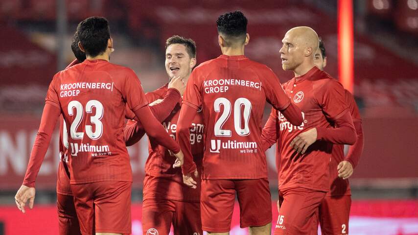 Almere City Steviger Aan Kop In KKD NAC Pakt Eerste Punten In Een