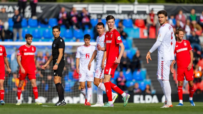 Doelpuntenmachine Lucas Vennegoor Of Hesselink Tekent Contract Bij Fc