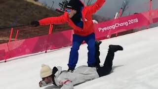 Noorse olympiër gebruikt teamgenoot als snowboard in Pyeongchang