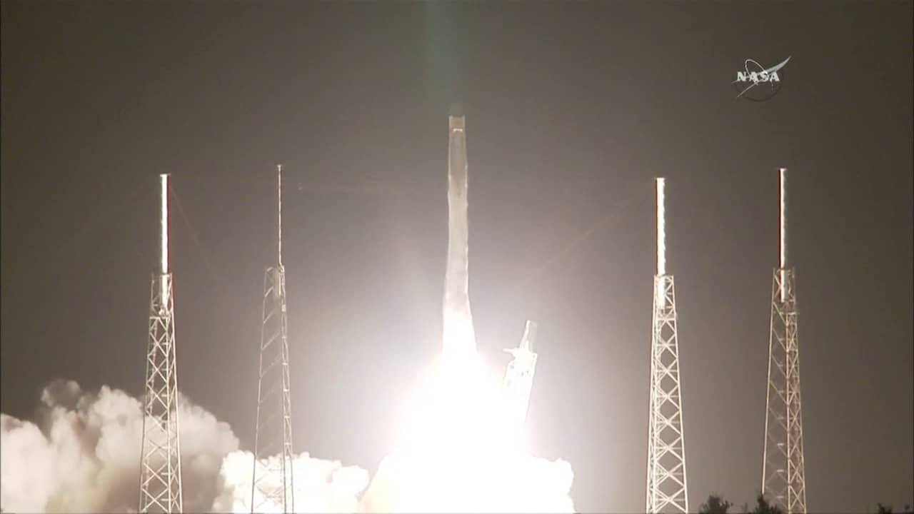 SpaceX landt voor tweede keer raket op aarde na ruimtemissie