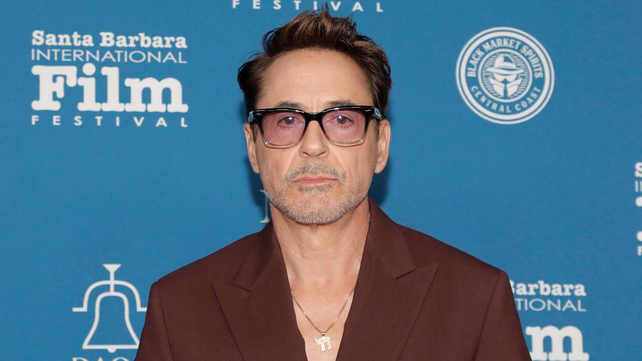 Robert Downey Jr Maakt Dit Najaar Zijn Debuut Op Broadway Boek