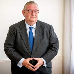 Onderzoek naar opgestapte VVD'er Henry Keizer opgeschort