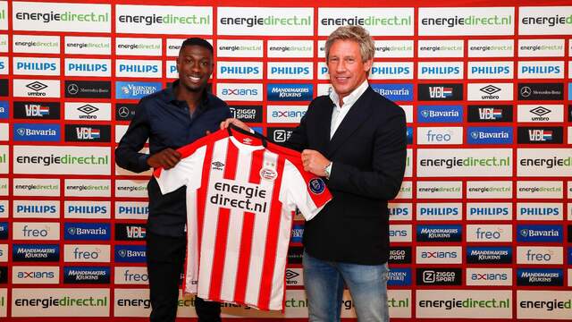 PSV rondt komst AZ-verdediger Luckassen af