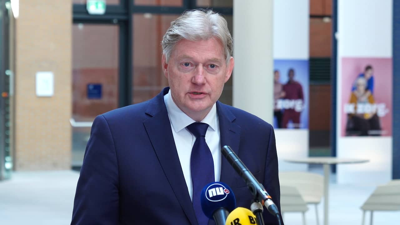 Van Rijn over coronacrisis: 'Dit is een sprint en ook een marathon'