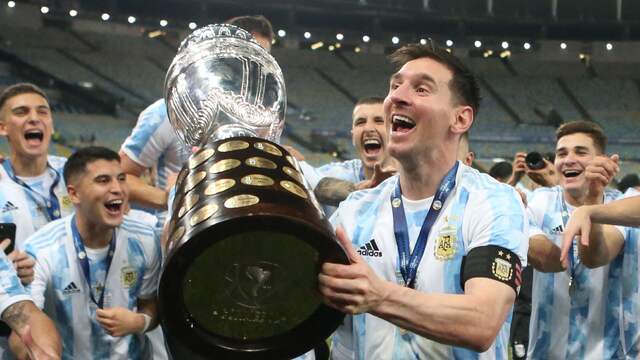 Lionel Messi pakte op de Copa América zijn eerste hoofdprijs met Argentinië.