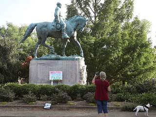 Charlottesville wil zelf beslissen over omstreden standbeelden