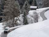 Oostenrijks skigebied ontruimd om lawinegevaar, rampgebied in Duitse regio