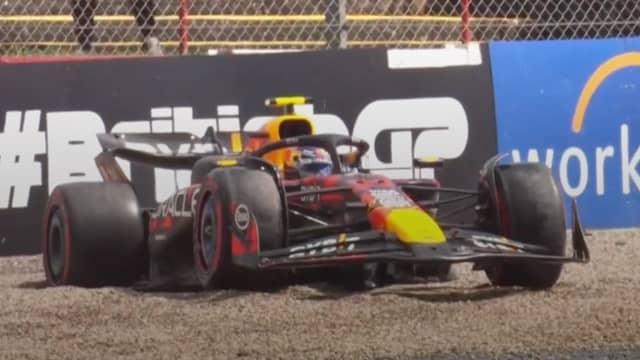 Pérez schiet van de baan in kwalificatie Silverstone