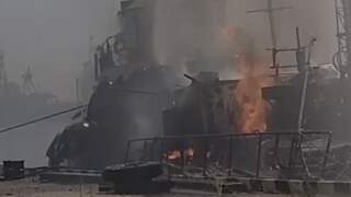 Bekijk de nasleep van Russische raketaanval op havenstad Odesa