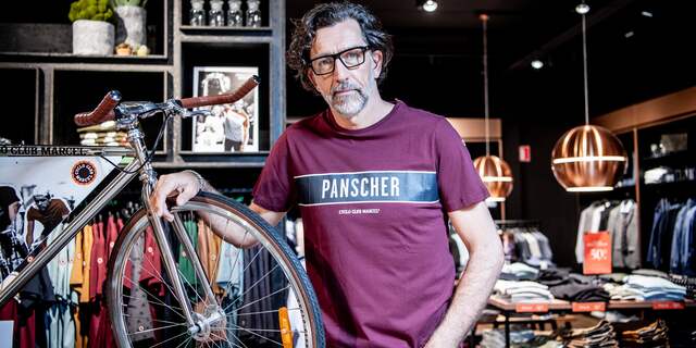 'Wie weer buitenkomt, heeft iets meer nodig dan een trainingspak'
