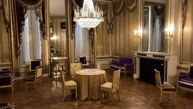 De gouden salon in Huis Barnaat