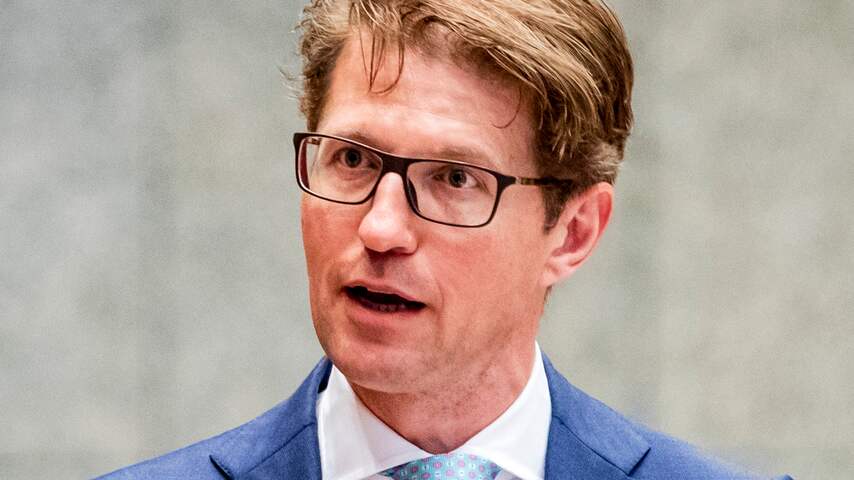 Raad van State doet onderzoek naar rechtsbijstandplannen minister Dekker