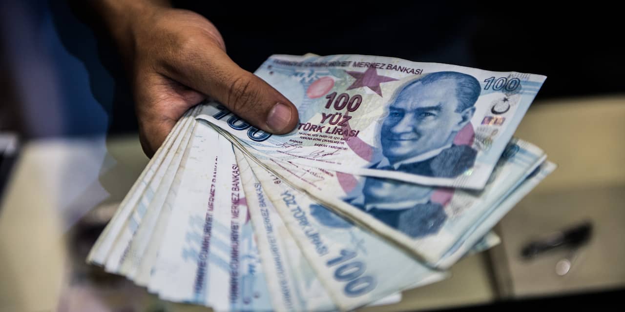 Kredietbeoordelaar luidt noodklok over Turkse bankensector
