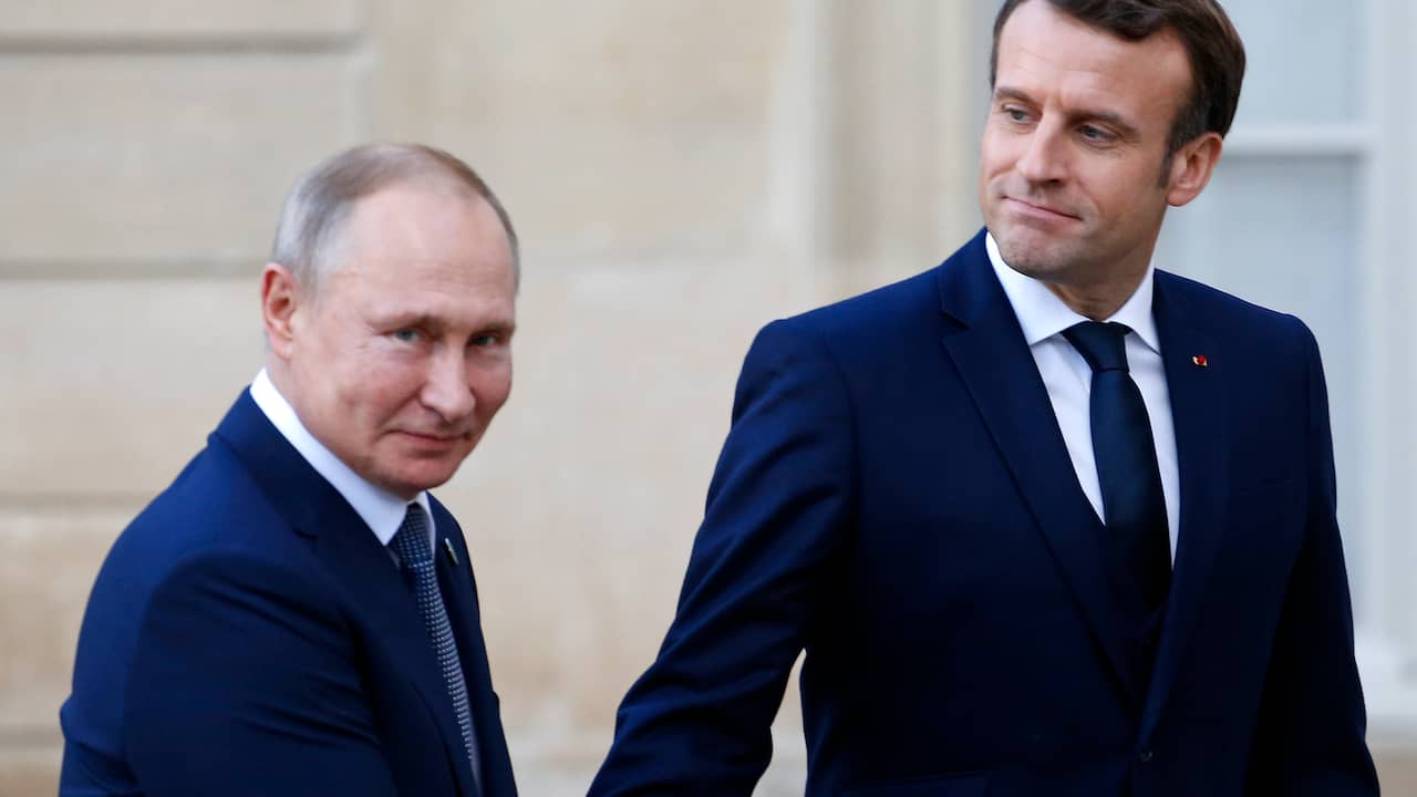 Beeld uit video: Waarom Macron blijft bellen met Poetin (terwijl het niet echt iets oplevert)