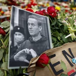 Moeder Navalny heeft lichaam van zoon gezien, maar vreest geheime begrafenis