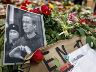 Moeder Navalny heeft lichaam van zoon gezien, maar vreest geheime begrafenis