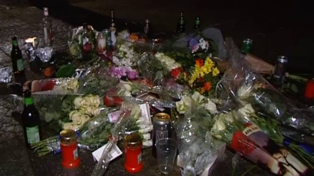 Bloemen op plek waar 25-jarige Justin werd doodgeschoten