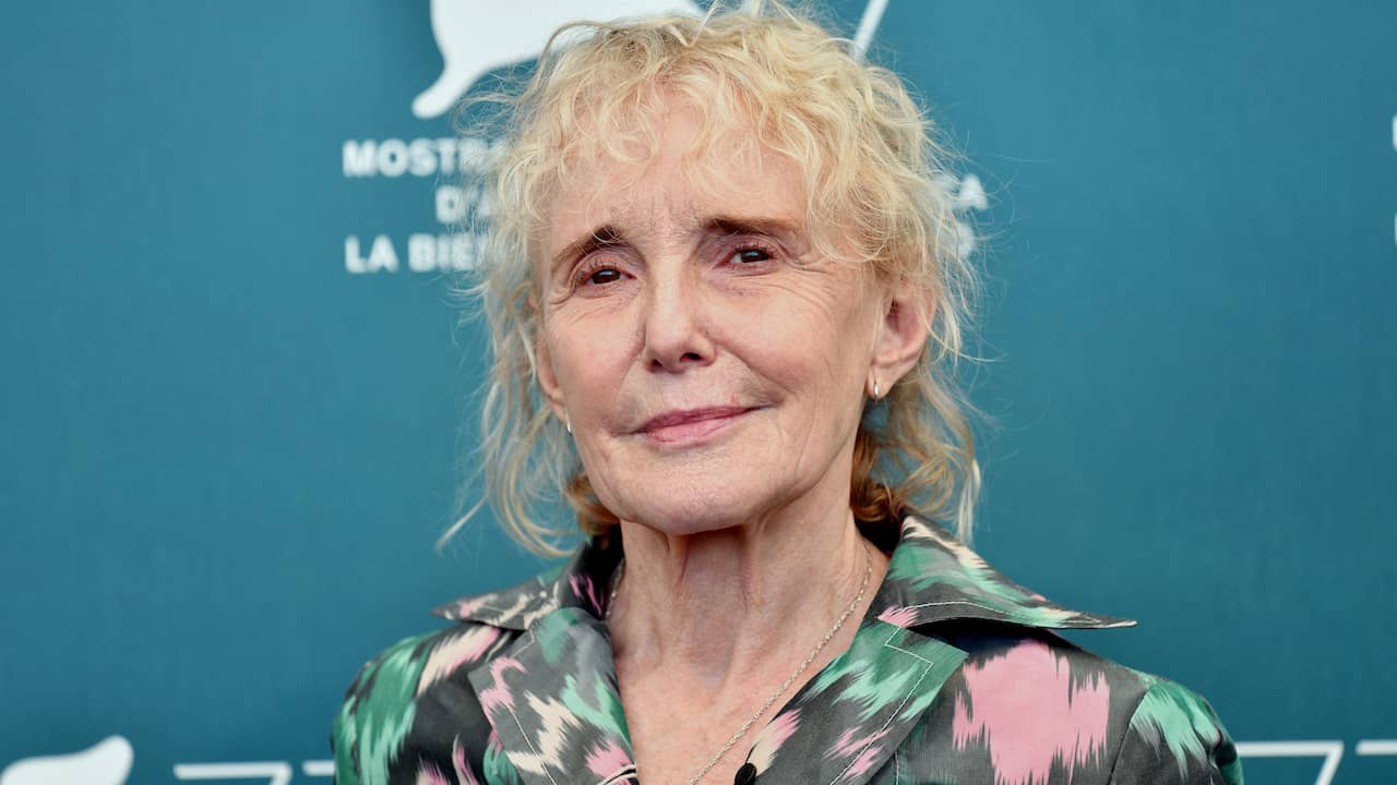 Filmmaker Claire Denis directs new film with Juliette Binoche |  NOW