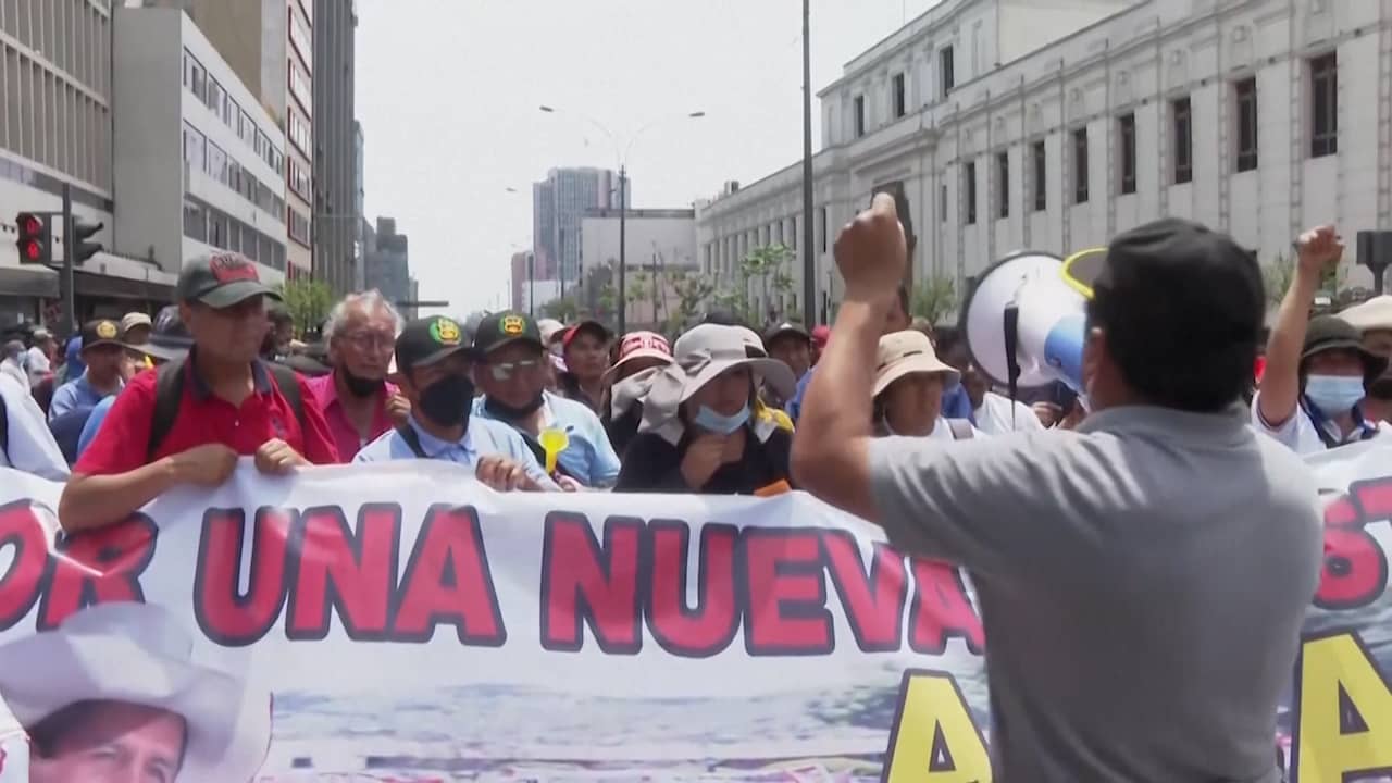 Beeld uit video: Tegenstanders Peruaanse president protesteren in Lima