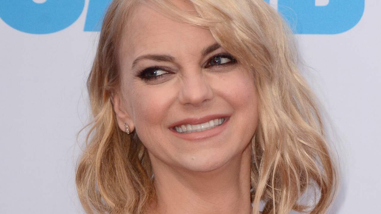 Actrice Anna Faris verloofd met cameraman Michael Barrett | Achterklap | NU .nl